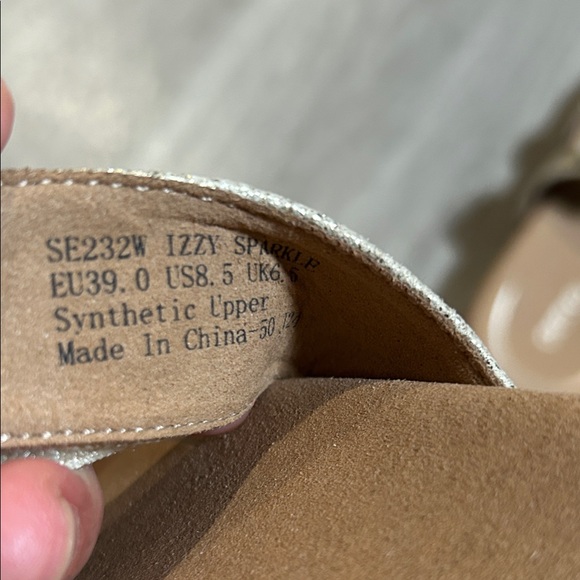 Aetrex Women's Sandals in Tan and Gold - Picture 8 of 8